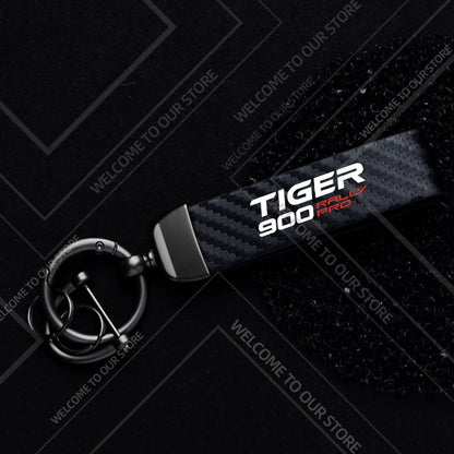 1PCS Motorcycle Keychain For  Tiger 900 GT Rally PRO Explorer Logo Widget Ornaments Metal Carbon Fiber Leather Key Chain