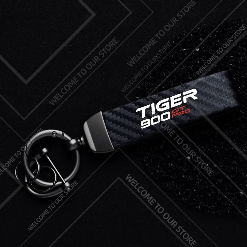 1PCS Motorcycle Keychain For  Tiger 900 GT Rally PRO Explorer Logo Widget Ornaments Metal Carbon Fiber Leather Key Chain