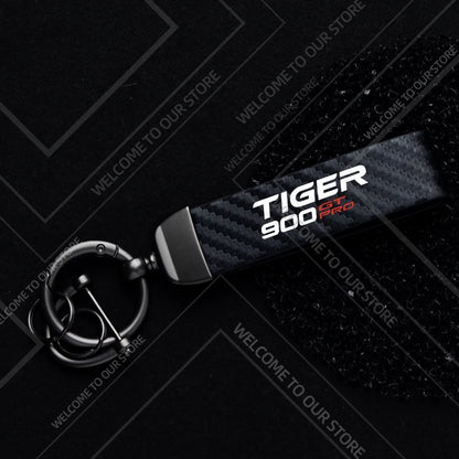 1PCS Motorcycle Keychain For  Tiger 900 GT Rally PRO Explorer Logo Widget Ornaments Metal Carbon Fiber Leather Key Chain